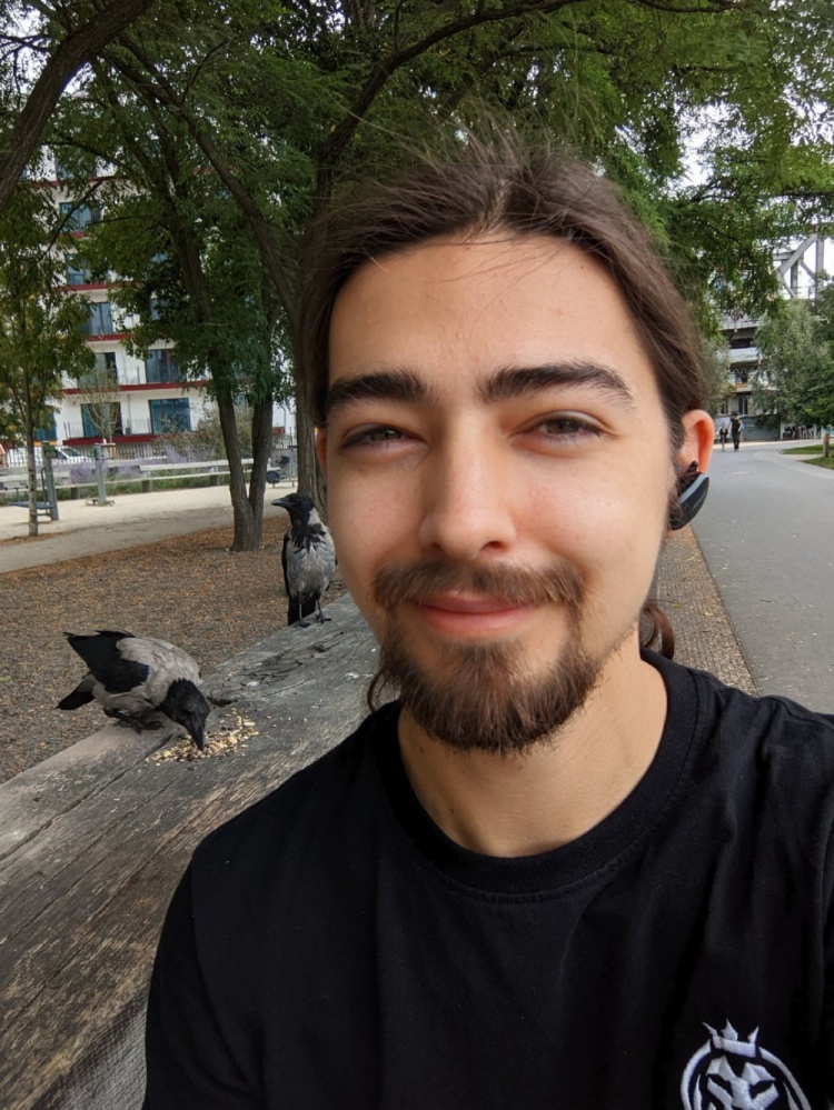 MAD战队教练更新动态:打包准备明天去墨西哥✅? 