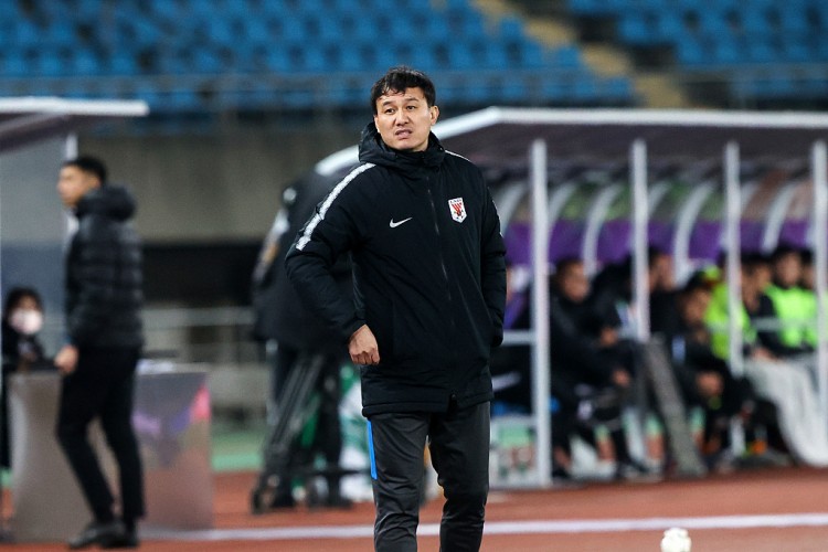 王晓龙评泰山1-1三镇:泰山踢得像放假刚回来 竞技水平和能力太差