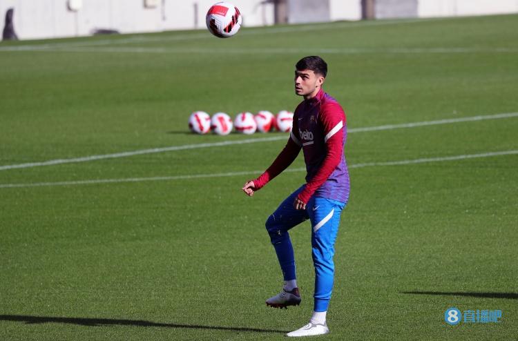 佩德里:哈白布在巴萨&国家队都创造了历史 希望有机会赢得金球奖