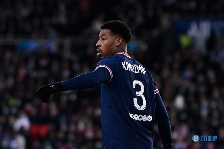 队报：巴黎后卫金彭贝左大腿腿筋受伤，将至少缺席两场比赛