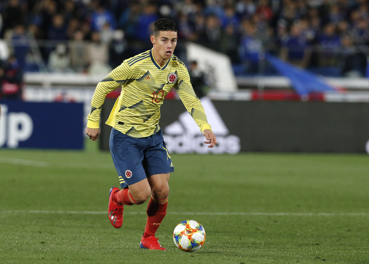 记者：为寻求与赖扬解约，J罗支付了500万欧元