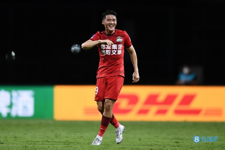 钟义浩发文:足球有逆境也有顺境,一场一场拼吧