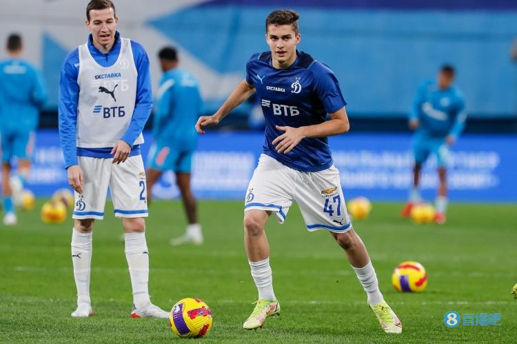 罗马诺:切尔西依然有意扎哈里扬,今夏曾完全谈妥个人条款