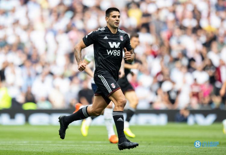 英超本赛季赢得对抗次数:米特洛维奇65次居首,热苏斯57次第二