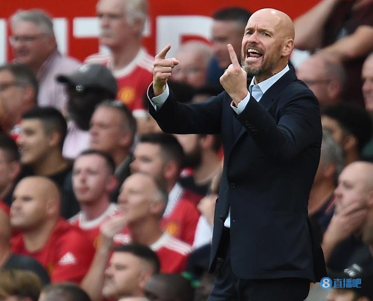 滕哈赫：C罗完全投入于曼联，很高兴看到他与队友建立起联系