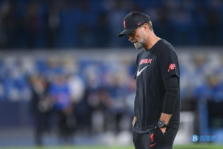 萨尼亚:阿森纳、曼城和热刺肯定进前四,剩一个名额红军蓝军去争