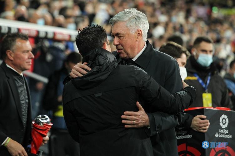 科贝:哈维与安切洛蒂在西足协活动会面,两人进行了亲切友好交流