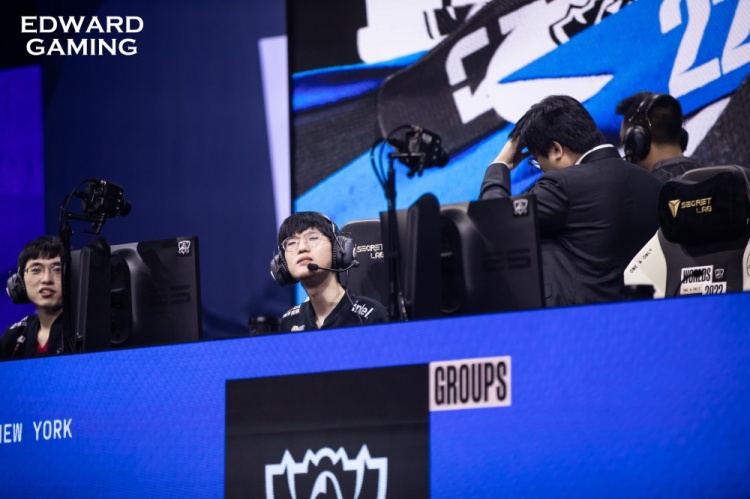 EDG世界赛返图:全力备战八强淘汰赛,超越自我,携手向前!