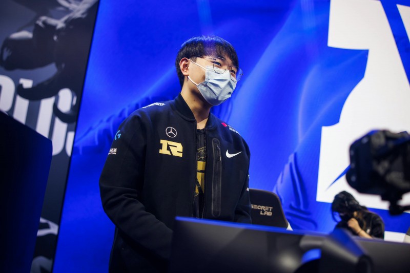 鳄鱼、剑魔难发挥 剑姬大优但决策失误 如何评价Breathe今日发挥