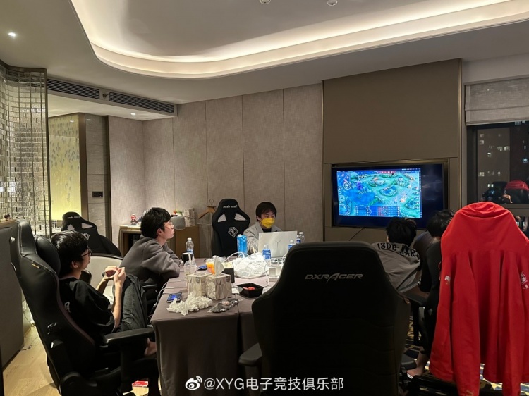 XYG发布世冠总结:感谢大家的支持与陪伴,但不得不说再见了