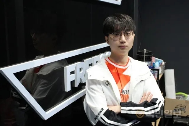 韩媒采访KDF.DuDu:今年的GEN最难处理 Zeus对线细节超群