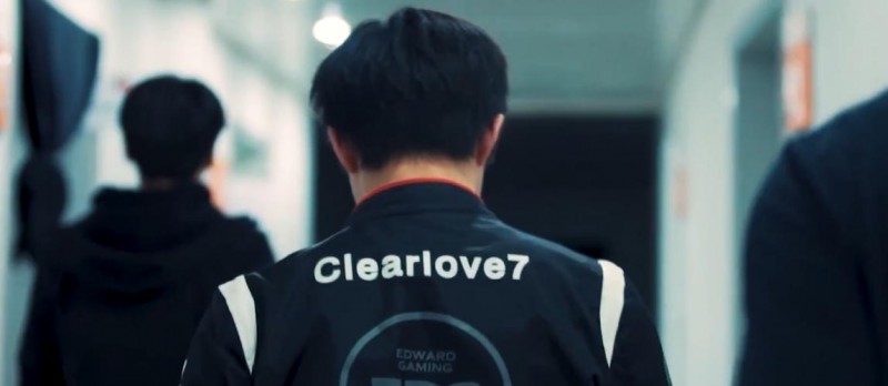 爱德朱：让明凯去Valorant当替补？哪有让俱乐部老板当小弟的！