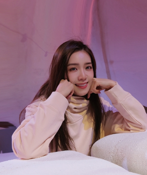 主持余霜晒照:下雨天~