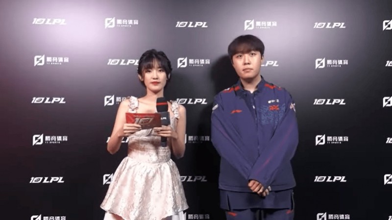 Kanavi:今天对阵LNG,他们中野配合很好而且Carry能力很高