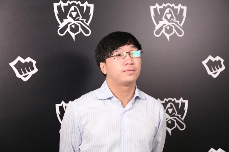 BLG粉丝热议Tabe加入:叔叔你是我的神 钱就要花在刀刃上