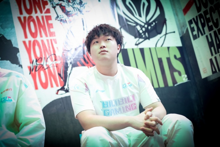 BLG赛后返图：Bin淡定自若 Elk喜笑颜开