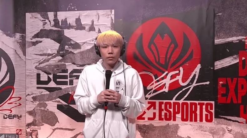 PSG.Wako：Elk跟入围赛其他AD有着明显的档次差距 蛮惊艳