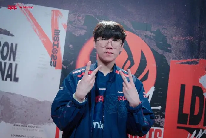 Ruler:我们会3-2战胜T1 因为在GEN效力很久 所以不想和他们交手