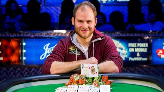 【EV扑克】以多变行动线拿下极限价值,在牌坛中独领风骚