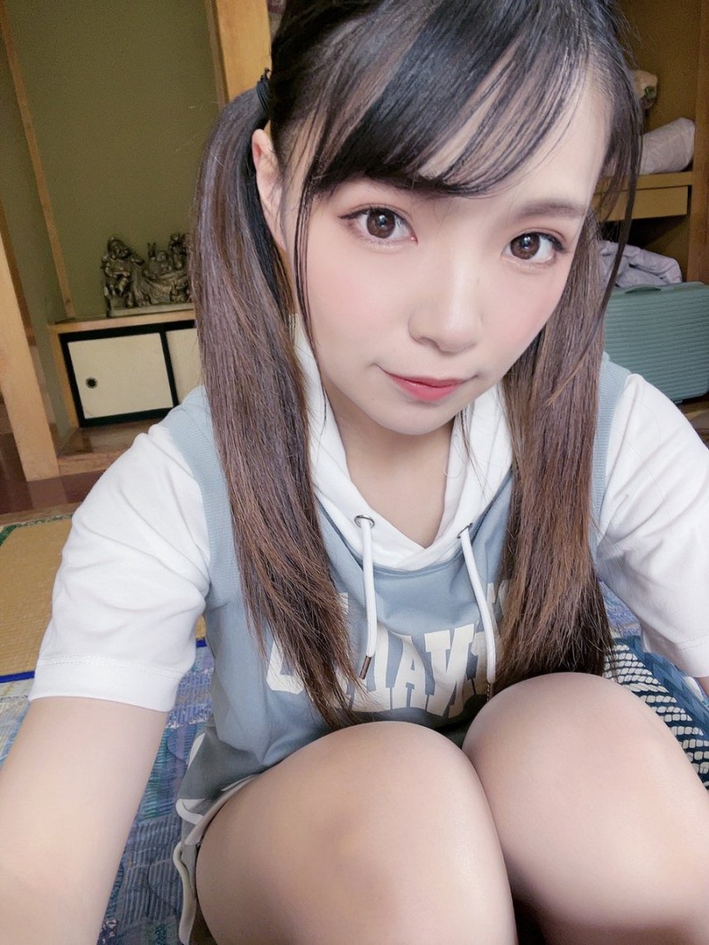 鸟乐妃奈(鳥楽ひな)出道作品番号及封面,鸟乐妃奈个人简介