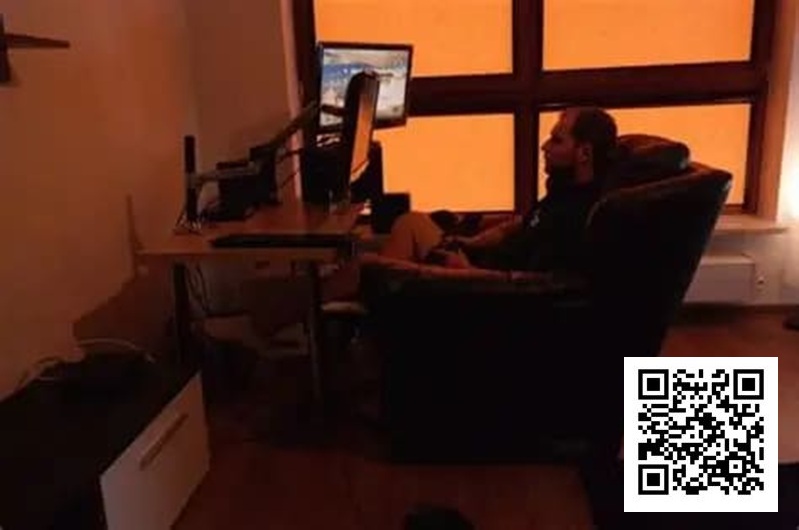 【EV扑克】从厨房饭桌到职业赛场：一个牌龄20年老玩家成长记