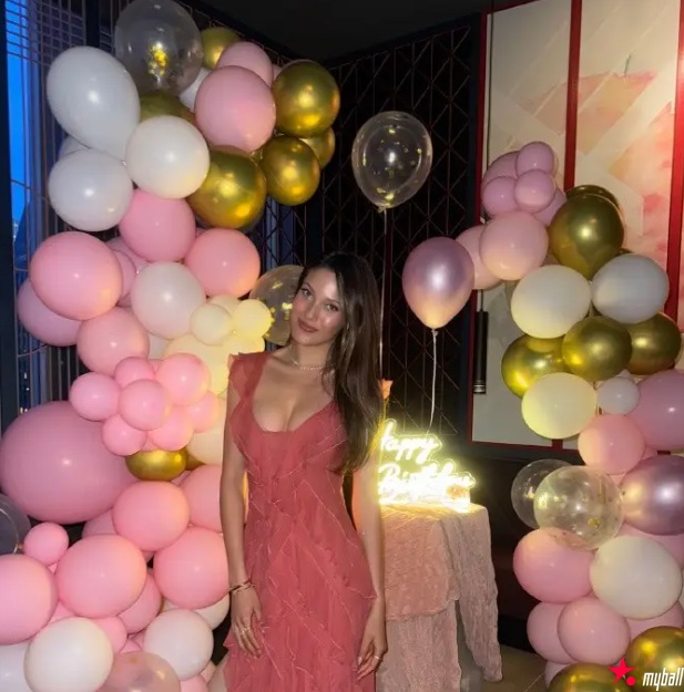 大发体育-完美身材！谷爱凌晒照庆祝22岁生日，大发助力你的致富之路！