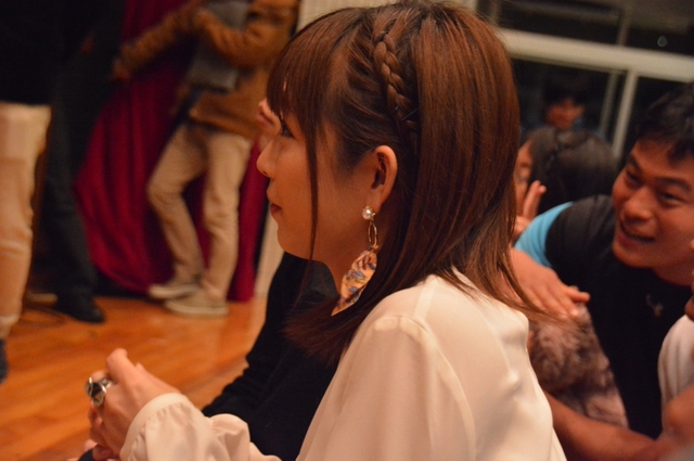 新任講師是AV女優？　紗倉真菜超甜現身…築波大學狂暴動